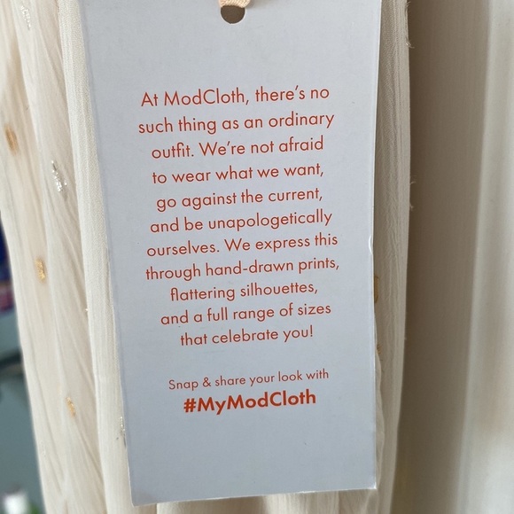 ModCloth Illuminated Elegance Cream + Metallic Chiffon Maxi Dress Size Large NWT - Picture 8 of 12